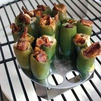 Фото Підставка для 20 фаршированих перчиків з ножем Big Green Egg JRCS